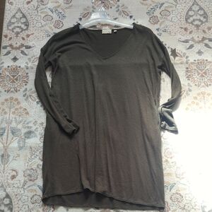 Wilfred Long Sleeve Olive Dress Tee